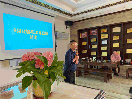 砥礪前行，沖鋒11月：雷諾優(yōu)秀銷(xiāo)售精英們業(yè)績(jī)表彰