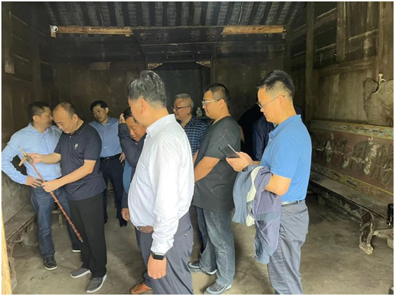 李昌海同志心系“傳統(tǒng)村落”，赴五道水徐家寨古村落調(diào)研